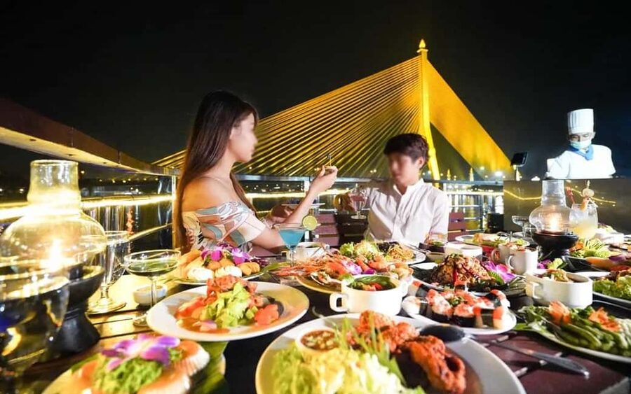 Bangkok: Luxury White Sunset or Dinner Cruise with Beer - A later dinner at ICONSIAM Pier 4
