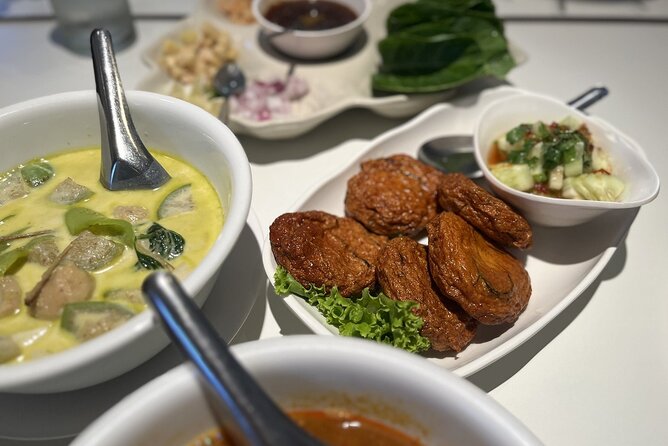 Bangkok Michelin Food Tour (3 Stops, 8 tastings) - Phra Nakhon food, drinks, and a slower pace