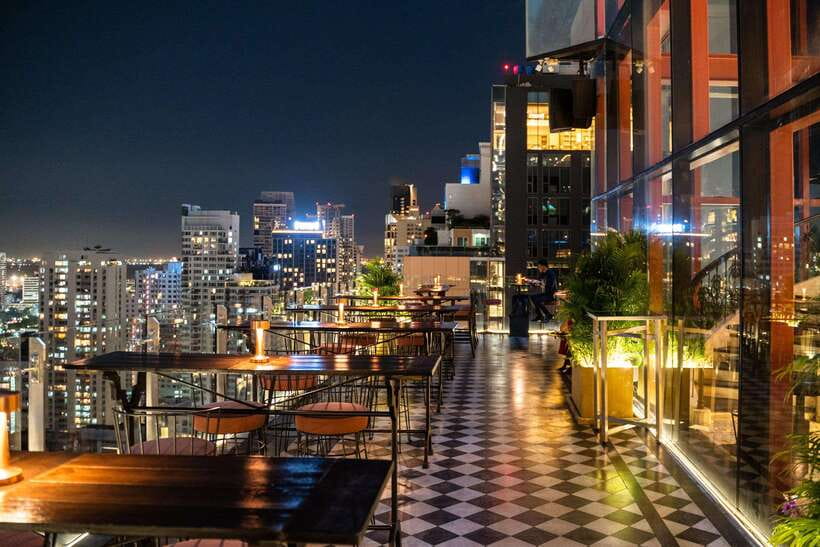 Bangkok: Mojjo Rooftop Lounge & Bar Food & Beverage Package - How good is the $31 value?