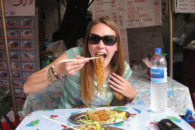 Bangkok Most Famous Food Experience (Private & All-Inclusive) - Pad Thai at the Chao Phra Ya Thai stop