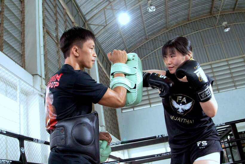 Bangkok: Muay Thai Boxing Introduction Class for Beginners - Learning the Art of Eight Limbs