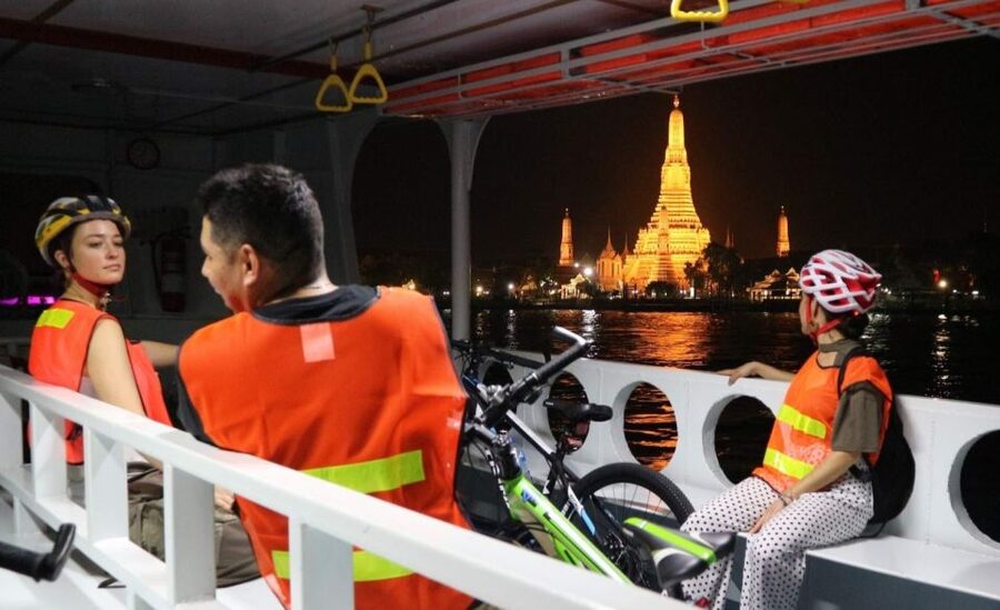 Bangkok: Night Bike Ride and Dinner at a Local Restaurant - Why a night bicycle ride works so well in Bangkok