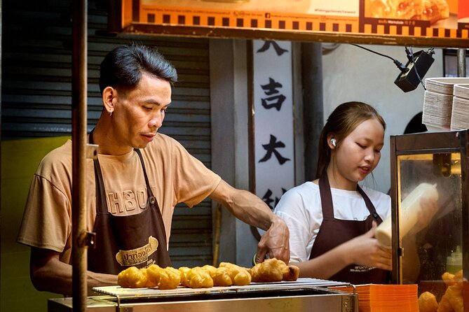 Bangkok Night Eats by Tuk Tuk - Hotel-pickup & Dinner - A 7 p.m. start in Bangkok’s night food world