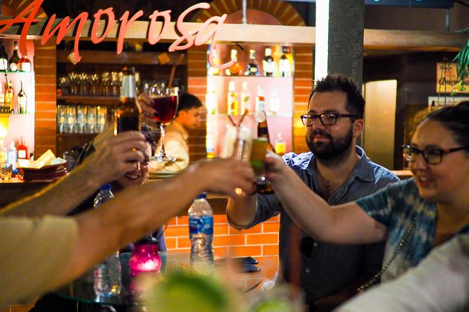 Bangkok Night Food and City Tour by Tuk Tuk - Guides, group size, and the feel of the evening