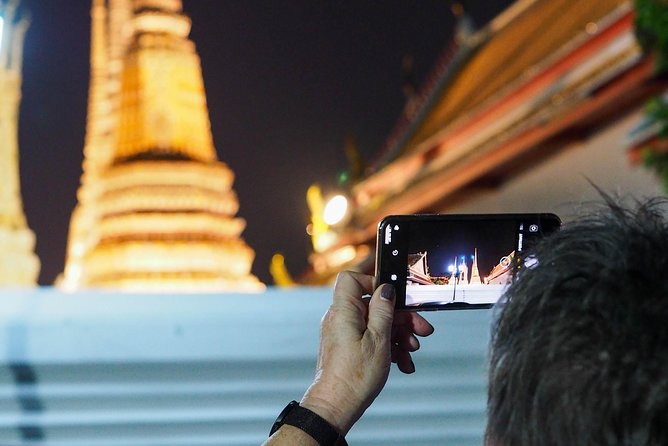 Bangkok Night Food and City Tour by Tuk Tuk - Amorosa for the Temple of Dawn view