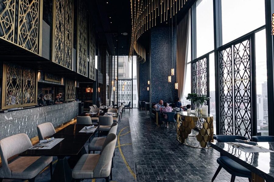 Bangkok: Nimitr Rooftop by 137 Pillars - Service that helps the evening feel special