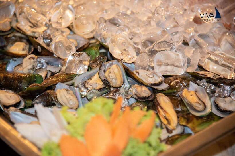 Bangkok: Noah 6 Stars Luxury Chaophraya River Dinner Cruise - Key things to know before you book