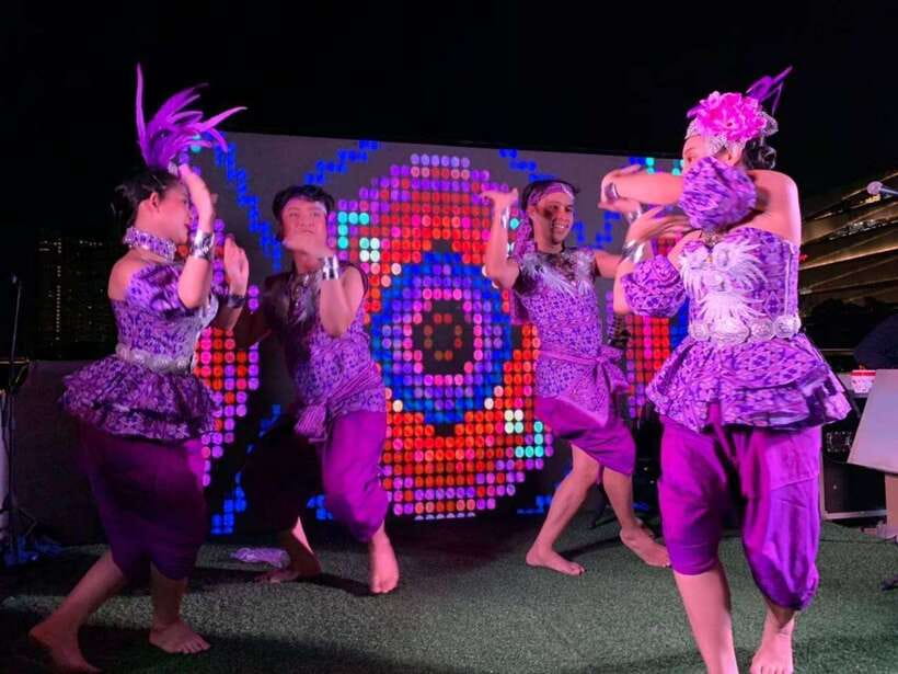 Bangkok: Noah 6 Stars Luxury Chaophraya River Dinner Cruise - Booking, cancellation, and timing details