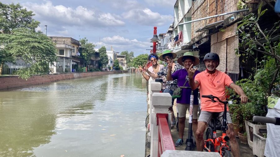 Bangkok : Old City Guided E-Scooter &/or Bike Tour - Phra Sumen Fort beside the river