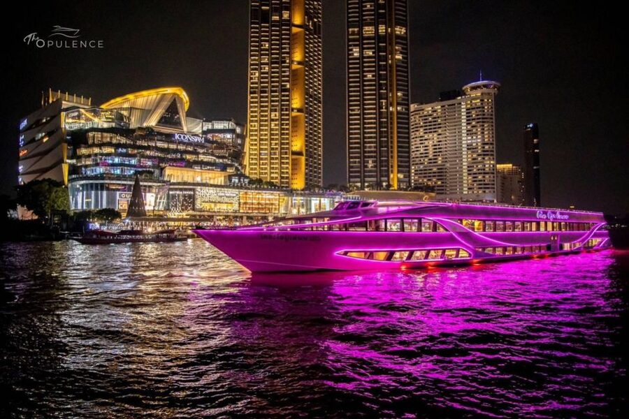 Bangkok: Opulence Luxury Chao Phraya Dinner Cruise - The Grand Palace and Wat Pho from the boat