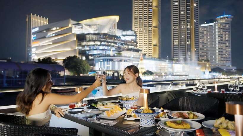 Bangkok: Opulence Luxury Dinner Cruise with Hotel Transfer - Getting to ICONSIAM and boarding the Opulence