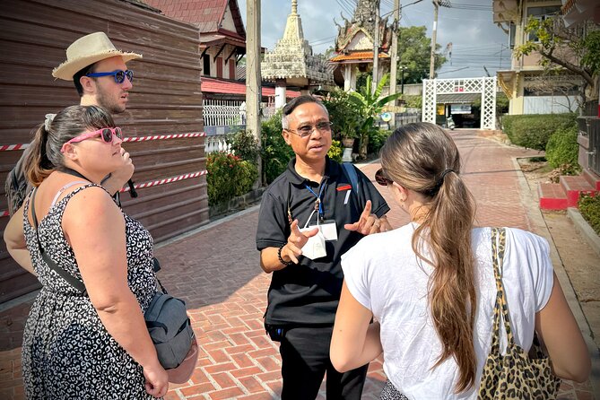 Bangkok Private Guide In and Around - Wat Saket and the Golden Mount