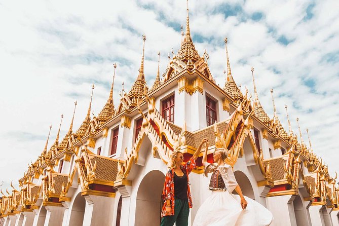 ️ Bangkok Private Instagram Tour: All-Inclusive - Wat Arun and the river setting