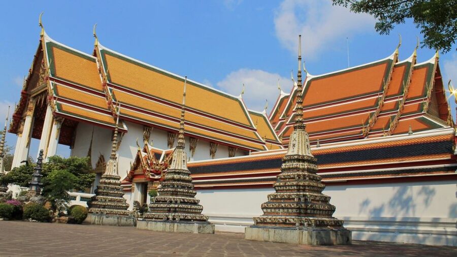 Bangkok: Private Thonburi Longtail Boat Tour & Wat Pho Visit - What the four-hour schedule feels like