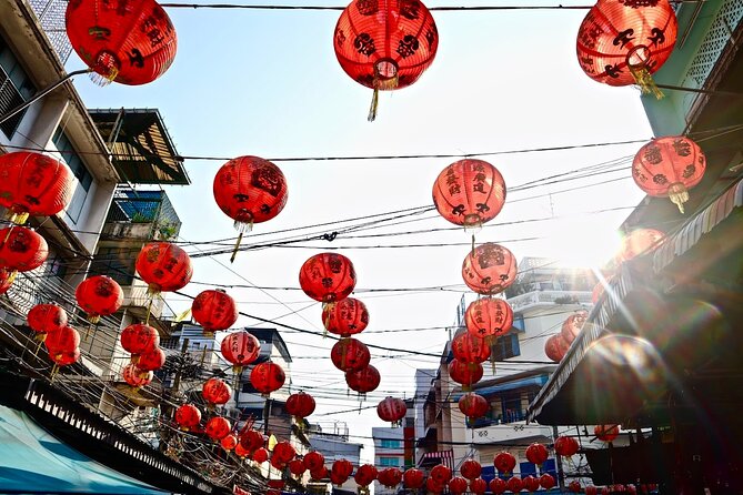 Bangkok Private Walking Food Tour with 10+ Tastings in Chinatown - How the private format affects the experience