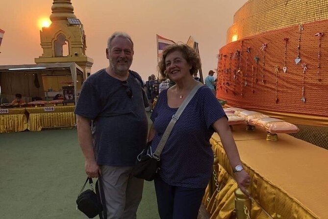 Bangkok Private Walking Tour with A Pro Guide (Tour Car Option) - Walking or adding the private car