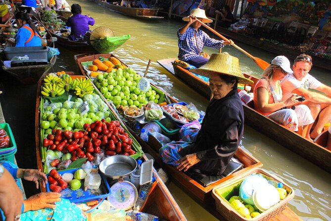 Bangkok: Railway and Floating Market Tour + Dragon Temple - Crowds, comfort, and mobility