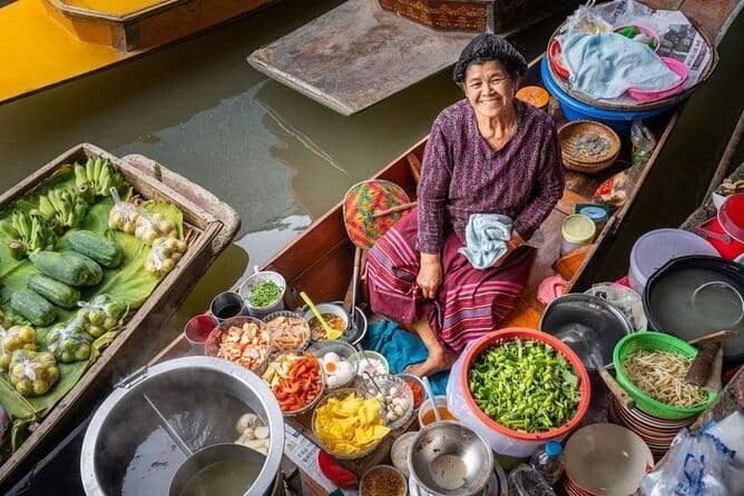 Bangkok: Railway & Damnoen Saduak Floating Market with Transfer - Key points at a glance
