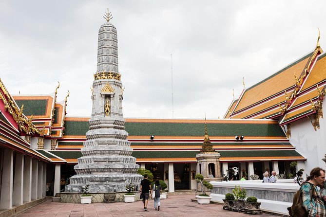 Bangkok Reclining Buddha (Wat Pho) Entrance Ticket - Massage, Wishes, and Everyday Temple Life