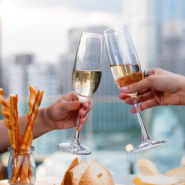 Bangkok: RedSquare Rooftop Bar at Novotel Sukhumvit 4 - What $73 means for two people