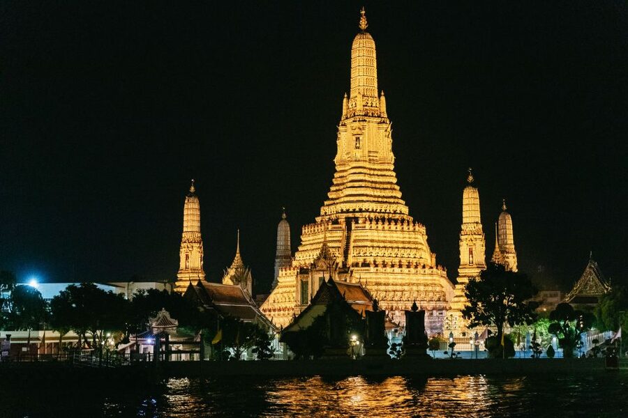 Bangkok: River Dinner Cruise on the Chao Phraya Princess - What the Chao Phraya Princess evening is really like