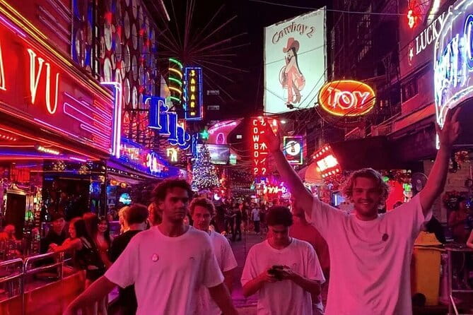 Bangkok: Rooftops, Clubs & Go Gos-Soi Cowboy, Nana Plaza, Soi 11 - A pub stop at The Penny Black Asoke