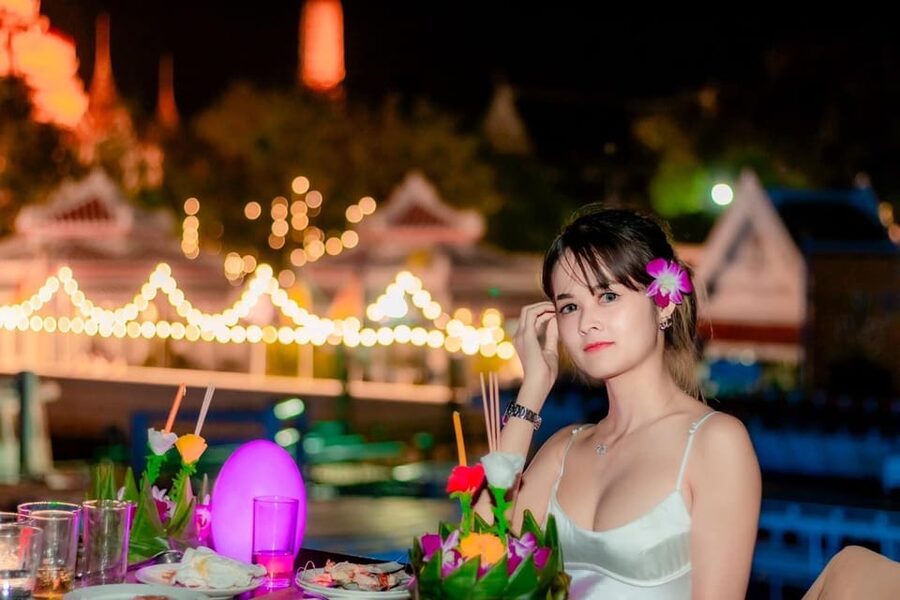 Bangkok: Royal Princess Cruise with Optional Hotel Transfer - Live music, dancing, and the noise question