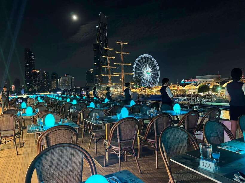 Bangkok: Royal Princess River Dinner Cruise with Live Music - The Chao Phraya views, from ICONSIAM to Wat Arun