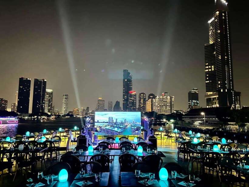 Bangkok: Royal Princess River Dinner Cruise with Live Music - Choosing between the sunset and dinner sailings