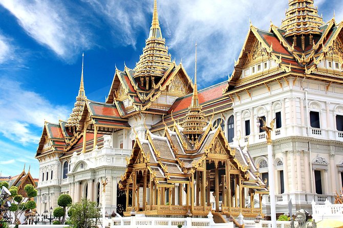Bangkok's Grand Palace Complex and Wat Phra Kaew Tour - Guides, drivers, and the value of a small group