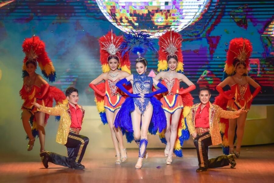 Bangkok: Skip-the-Line Golden Dome Cabaret Show Tickets - The 60-minute running order