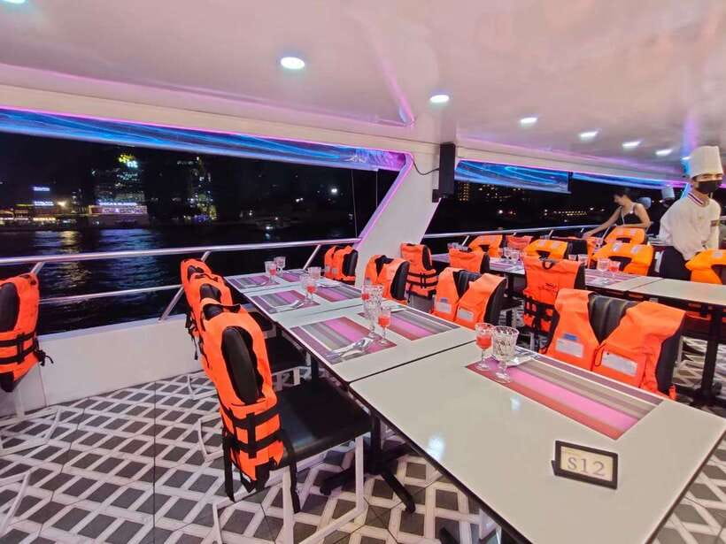 Bangkok: Smile Riverside Dinner Cruise - Who will enjoy this cruise most?