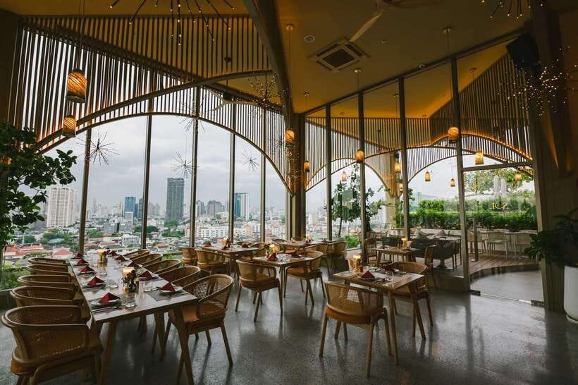 Bangkok: SOL and LUNA BKK Rooftop F&B Packages - Soft lighting and occasional music shape the mood