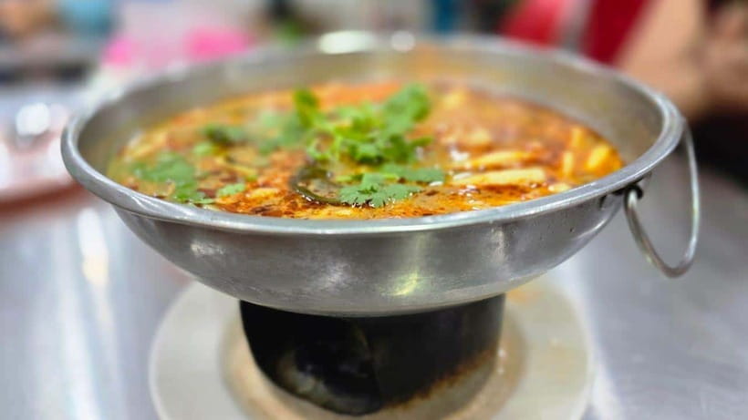 Bangkok: Street Food Tasting Tour at Night - Who will enjoy this 150-minute evening tour?