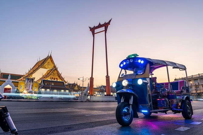 Bangkok : Sunset Food tour by Tuk Tuk boat with big Buddha view - Weather, comfort, and the end of the route