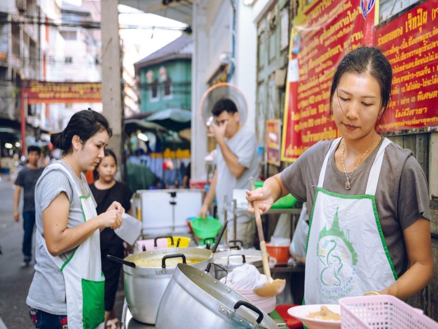 Bangkok: Talad Noi Hidden Gems & Street Food Adventure - What you actually eat along the way