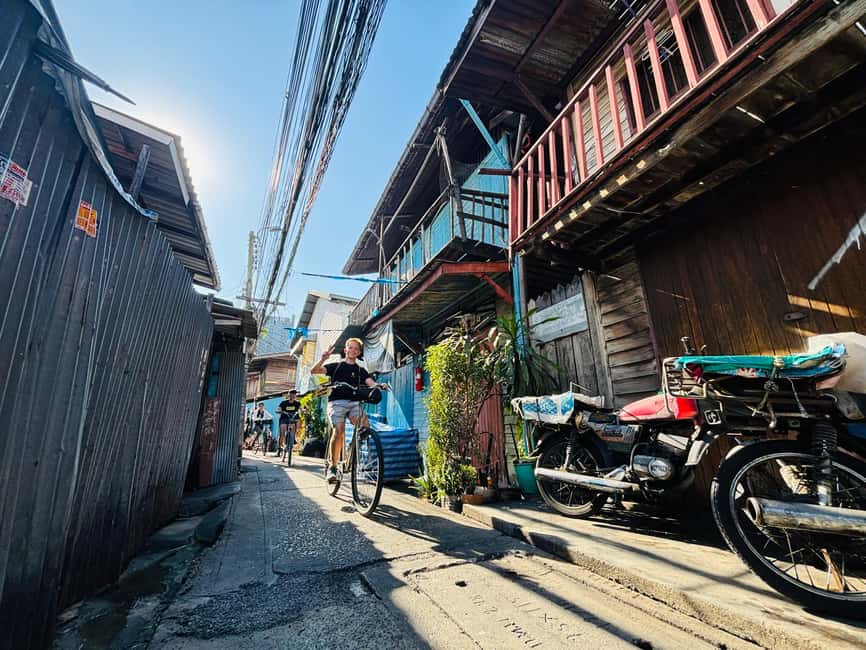 Bangkok: Temples, Canals & Local Life Bike Tour - Why Thonburi makes such a good cycling base