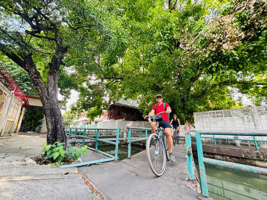 Bangkok: Temples, Canals & Local Life Bike Tour - The guide makes the difference