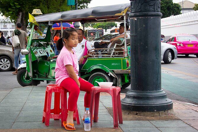 Bangkok Temples Tour - The Grand Palace Takes Center Stage