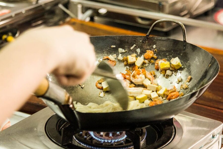 Bangkok: Thai Cooking Class and Onnuch Market Tour - What makes the small group useful