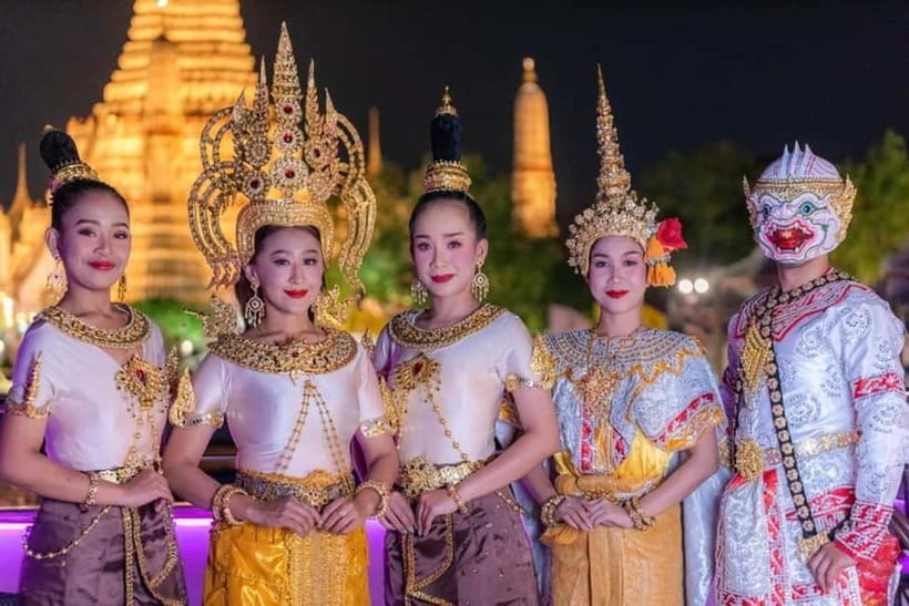 Bangkok: The Newest Luxury 5-Star Bangkok Chao Phraya Cruise - Choosing sunset from Yodpiman River Walk