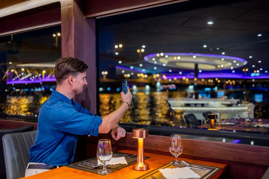 Bangkok: The Opulence Buffet Dinner Cruise with Live Band - Grand Palace views after dark