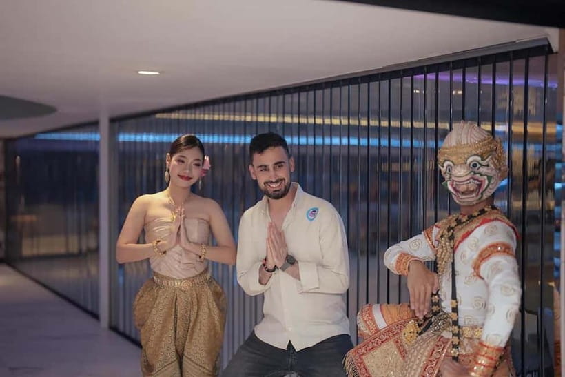 Bangkok:The Planet Sunset&Dinner Cruise on Chao Phraya River - Finding the check-in counter at Asiatique