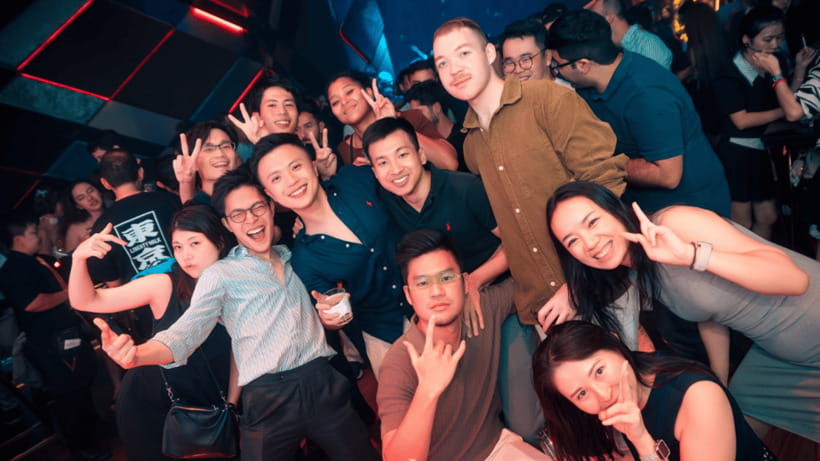 Bangkok: The Speakeasy, Rooftop & Iconic Venues Pub Crawl - La Paca Ya-Dong by ILJT: Thai flavors and drinking games