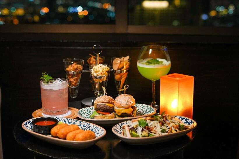 Bangkok: ThreeSixty Jazz Lounge at Millennium Hilton - The first look from Bangkok’s 31st floor