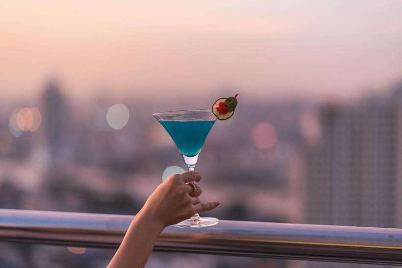 Bangkok: ThreeSixty Rooftop Bar at Millennium Hilton - The indoor bar gives you Bangkok in comfort