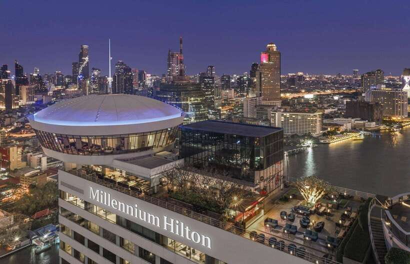 Bangkok: ThreeSixty Rooftop Bar at Millennium Hilton - The terrace adds the best photo angle