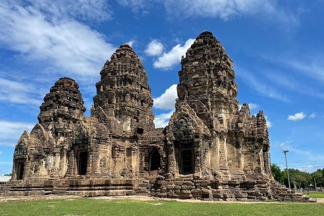 Bangkok to Ayutthaya Lopburi Monkey Temple, Largest Buddha Tour - One day, four historic areas, and a lot of road time