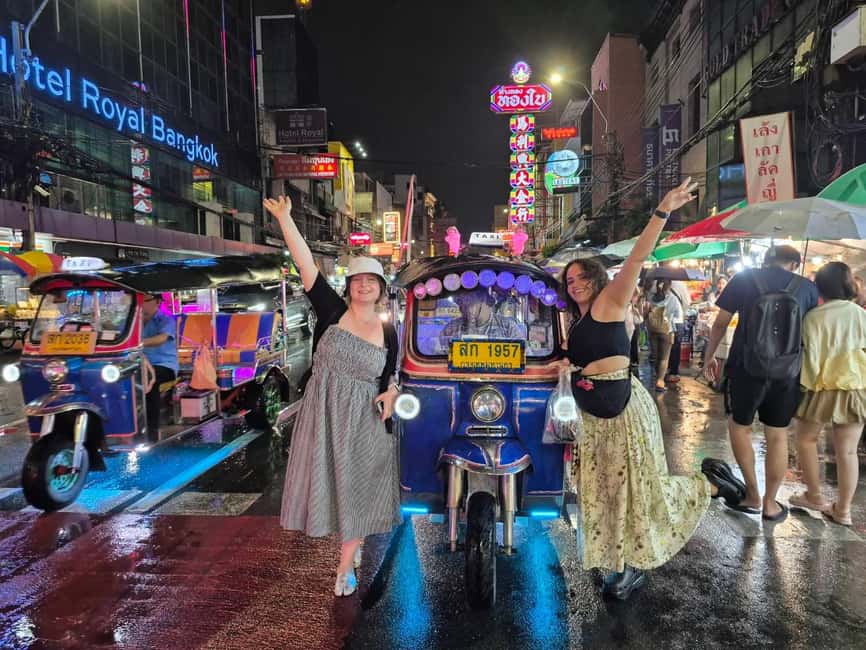 Bangkok: Tuk Tuk Adventure Chinatown Michelin Food & Temples - Bangkok by tuk tuk after sunset