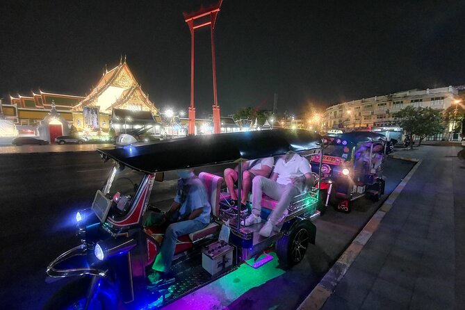 Bangkok Tuk Tuk Food Tour By Night - Bangkok’s flower market after dark